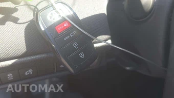2025 Toyota Camry LE - miniatura 18