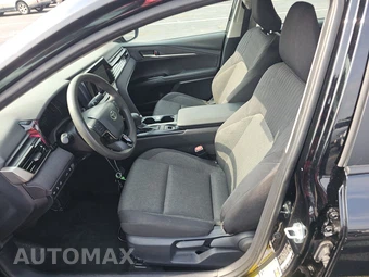 2025 Toyota Camry LE - miniatura 13