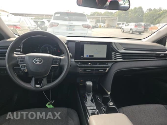 2025 Toyota Camry LE - miniatura 17