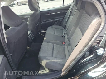 2025 Toyota Camry LE - miniatura 19