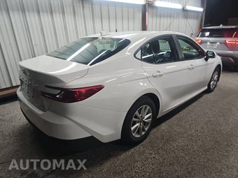 2025 Toyota Camry LE - miniatura 4
