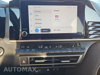 2025 Toyota Camry LE - miniatura 17