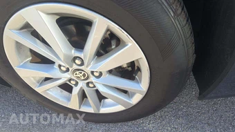 2025 Toyota Camry LE - miniatura 29