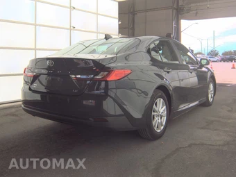 2025 Toyota Camry LE - miniatura 5