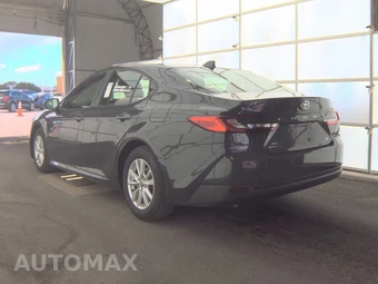 2025 Toyota Camry LE - miniatura 8