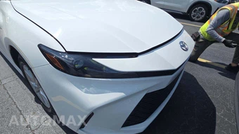 2025 Toyota Camry LE - miniatura 27