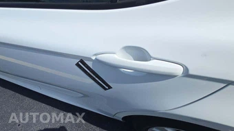 2025 Toyota Camry LE - miniatura 30