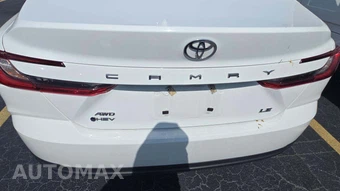 2025 Toyota Camry LE - miniatura 32