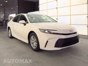 2025 Toyota Camry LE - miniatura 4