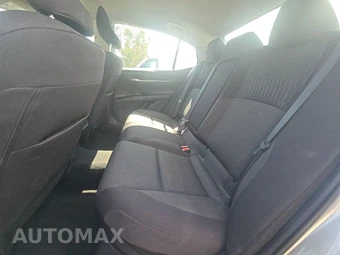 2025 Toyota Camry LE - miniatura 13
