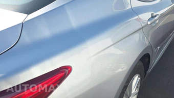 2025 Toyota Camry LE - miniatura 31