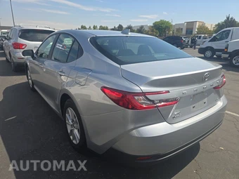 2025 Toyota Camry LE - miniatura 6