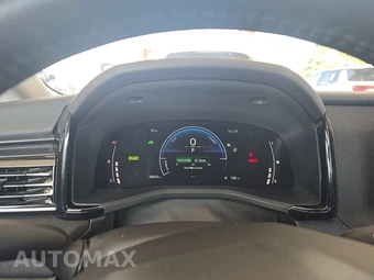 2025 Toyota Camry LE - miniatura 12