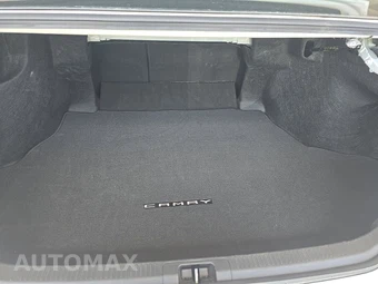 2025 Toyota Camry LE - miniatura 17