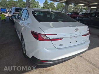2025 Toyota Camry LE - miniatura 6