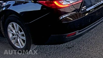 2025 Toyota Camry LE - miniatura 10