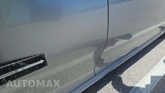 2025 Toyota Camry LE - miniatura 33