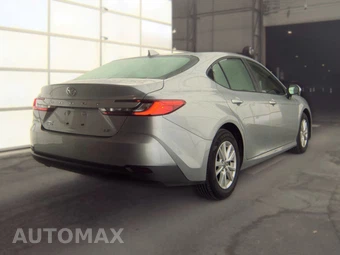 2025 Toyota Camry LE - miniatura 5