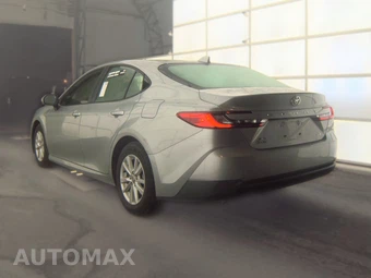 2025 Toyota Camry LE - miniatura 8