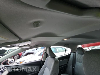 2025 Toyota Camry LE - miniatura 17