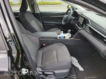 2025 Toyota Camry LE - miniatura 14