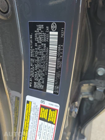 2025 Toyota Camry LE – miniatura 21