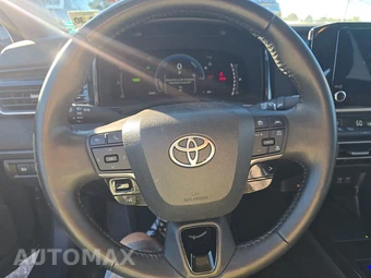2025 Toyota Camry LE - miniatura 16