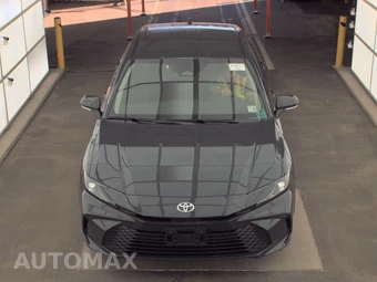 2025 Toyota Camry LE - miniatura 2
