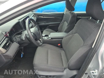 2025 Toyota Camry LE - miniatura 13