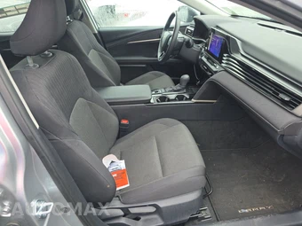 2025 Toyota Camry LE - miniatura 14