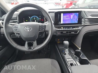 2025 Toyota Camry LE - miniatura 17