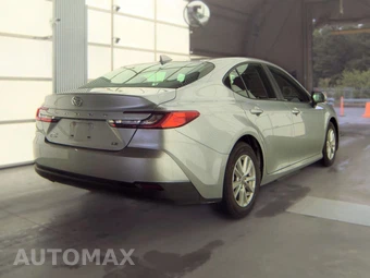 2025 Toyota Camry LE - miniatura 5