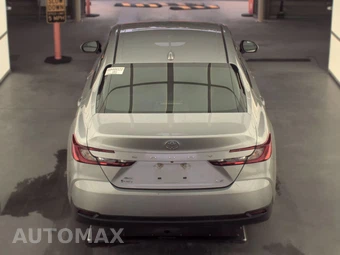 2025 Toyota Camry LE - miniatura 6