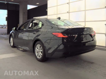 2025 Toyota Camry LE - miniatura 8