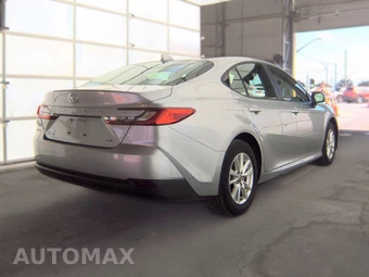 2025 Toyota Camry LE - miniatura 5