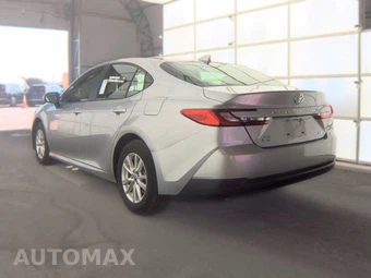 2025 Toyota Camry LE - miniatura 8