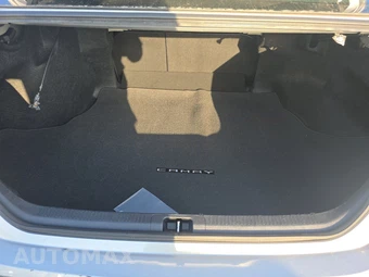 2025 Toyota Camry LE - miniatura 23