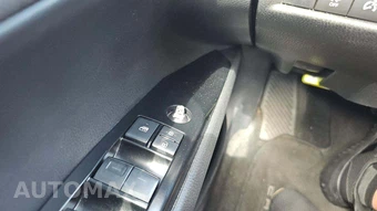 2025 Toyota Camry LE - miniatura 44