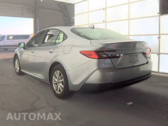 2025 Toyota Camry LE - miniatura 8