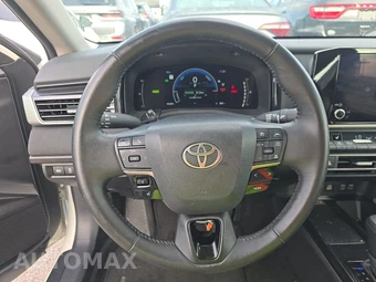 2025 Toyota Camry LE - miniatura 16