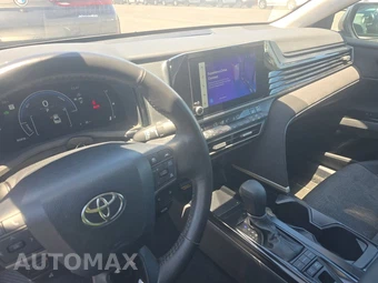 2025 Toyota Camry LE - miniatura 11