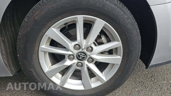 2025 Toyota Camry LE – miniatura 23