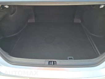 2025 Toyota Camry LE - miniatura 23