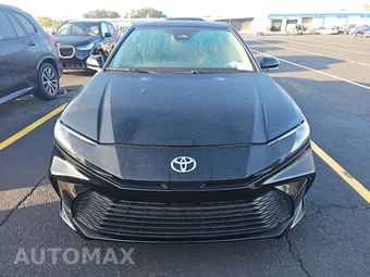 2025 Toyota Camry LE - miniatura 2