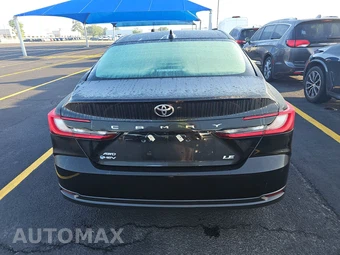 2025 Toyota Camry LE - miniatura 5