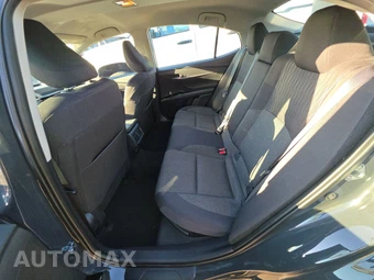 2025 Toyota Camry LE - miniatura 19