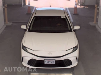 2025 Toyota Camry LE - miniatura 2