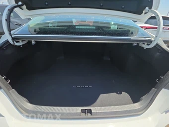 2025 Toyota Camry LE - miniatura 23