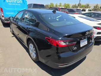2025 Toyota Camry LE - miniatura 6