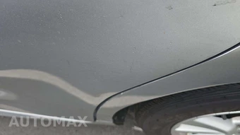 2025 Toyota Camry LE - miniatura 21